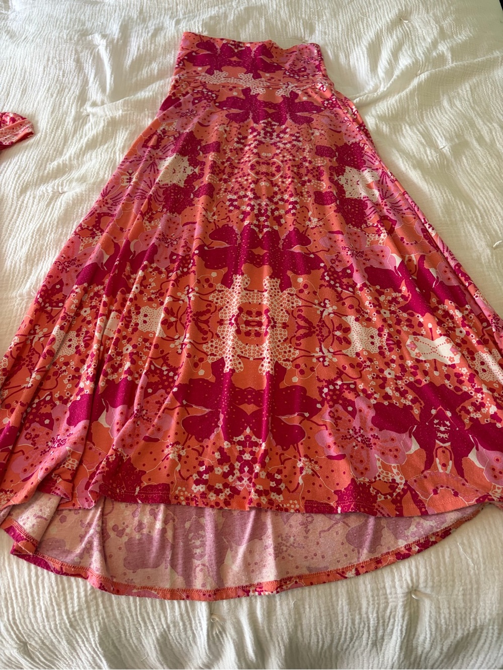 LuLaRoe - Matching mother daughter skirt (XS) & dress (5/6). - Picture 5 of 7